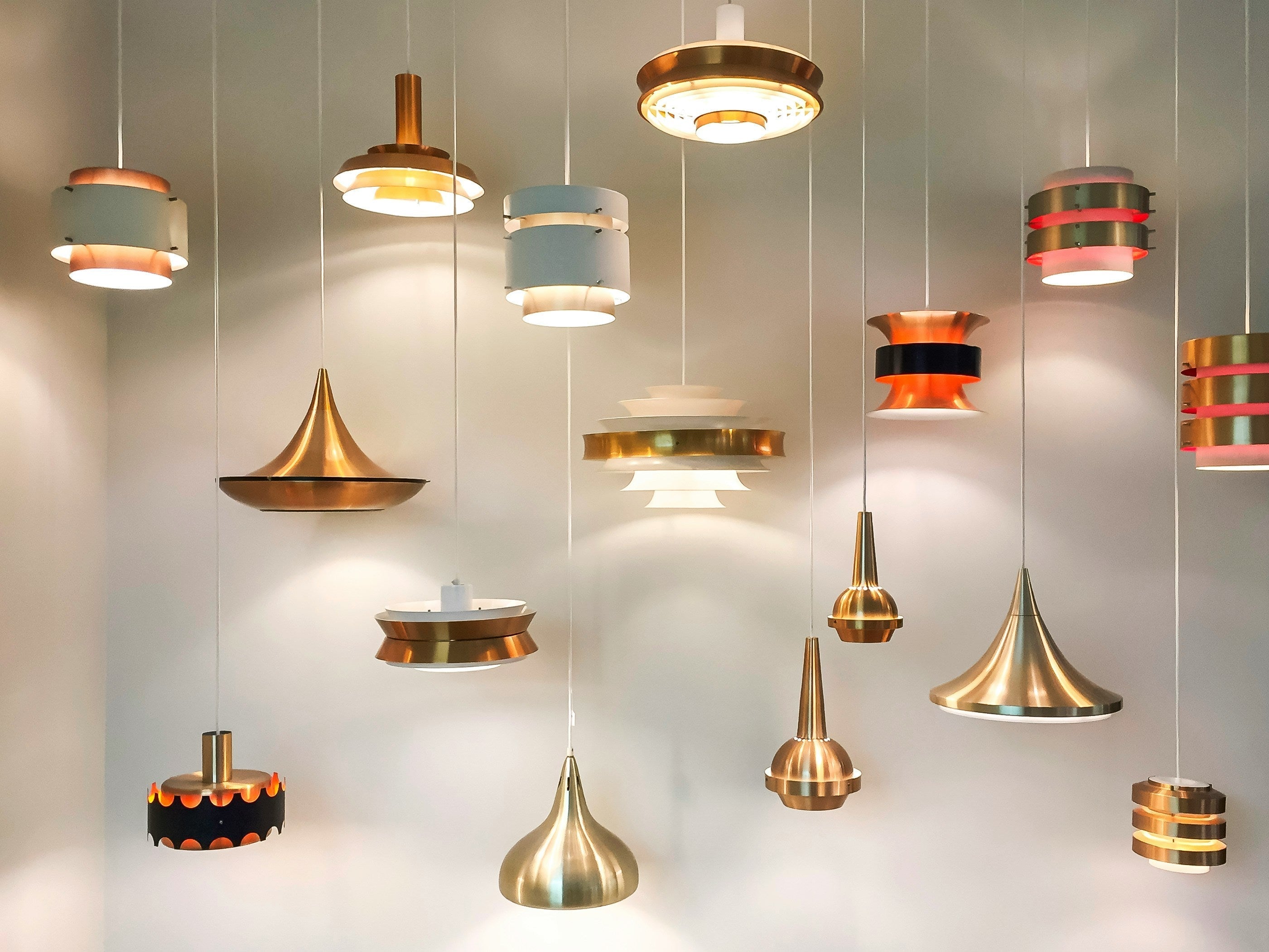 Die Kraft des Lichts: Wie die richtige Lampe einen Raum verwandeln kann