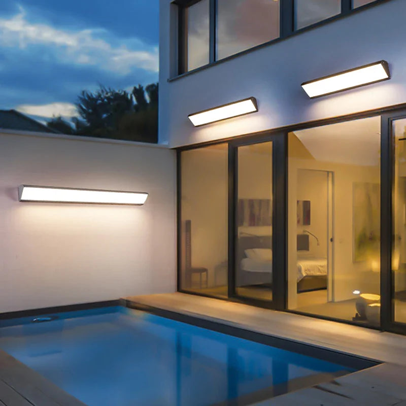 Lange LED Wandleuchte für Außenbeleuchtung