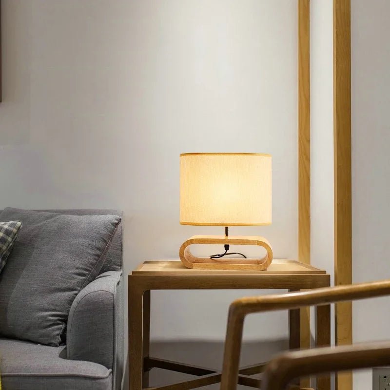 Moderne Japanische LED Tischlampe aus Holz