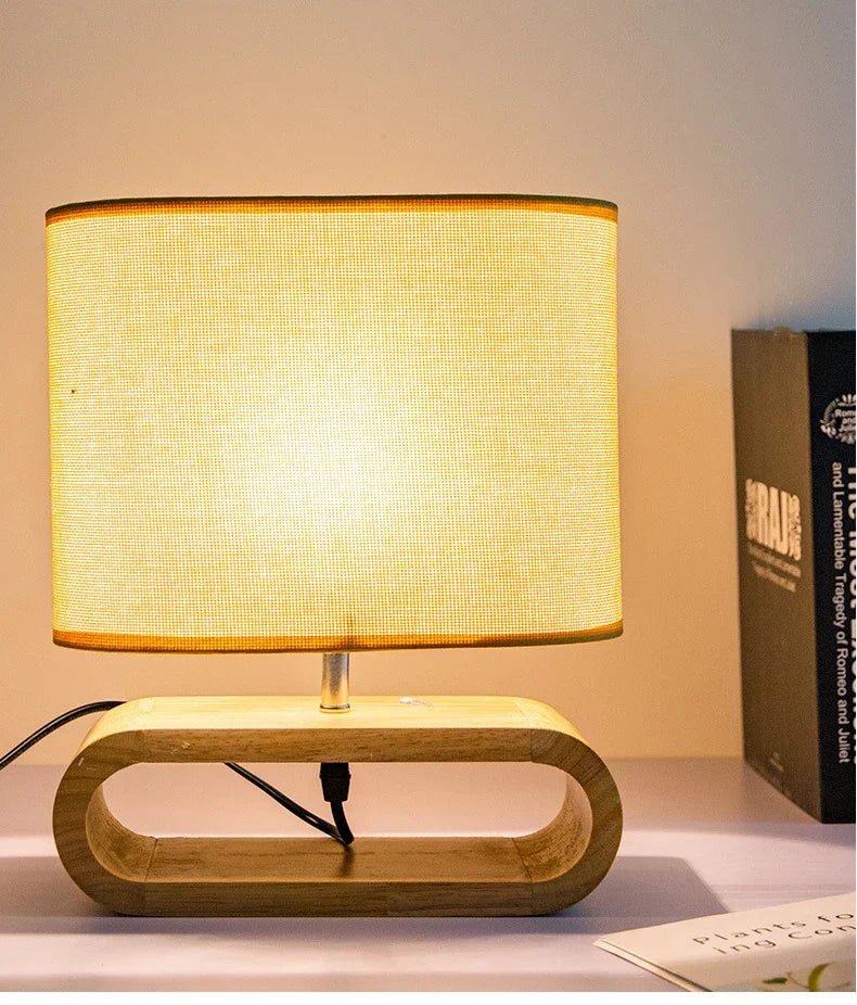 Moderne Japanische LED Tischlampe aus Holz