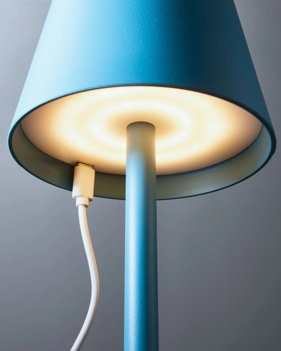 Moderne Kabellose LED Tisch und Schreibtischlampe
