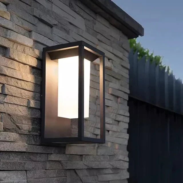 Moderne LED Außenwandleuchte