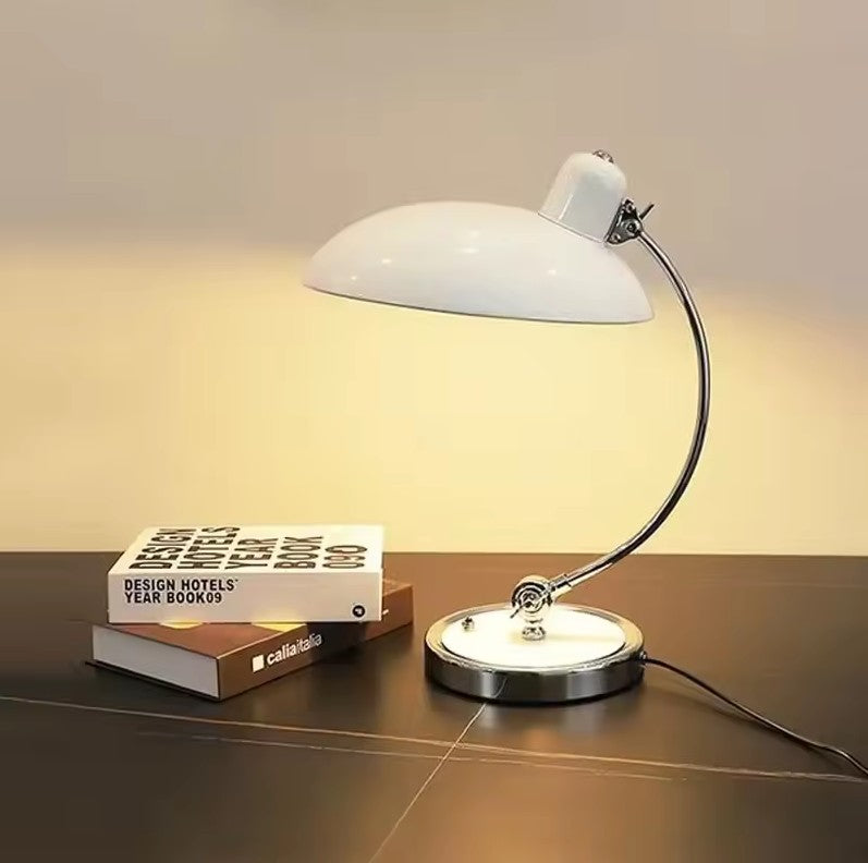 Skandinavische LED Schreibtisch und Tischleuchte