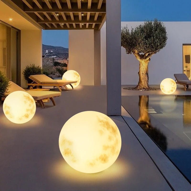 Wiederaufladbar LED Außen Gartenleuchte im Mondlicht Stil