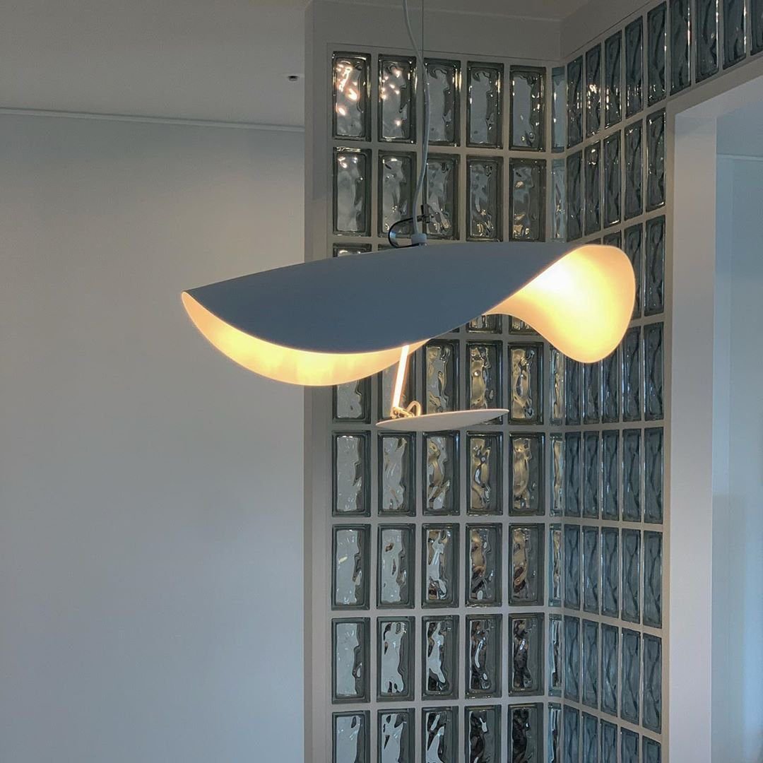 Nordische Lederam Manta Pendelleuchte - Rivermark