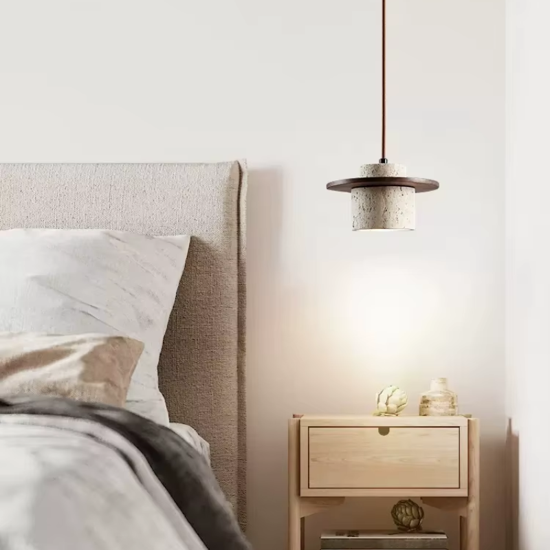 Rivermark | Elegante Wabi Sabi Travertin und Holz Pendelleuchte