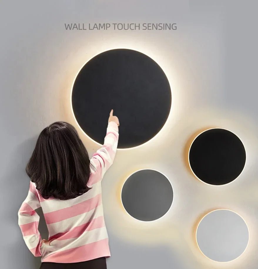 SleekGlow - Moderne Ronde LED Wandlamp - Rivermark